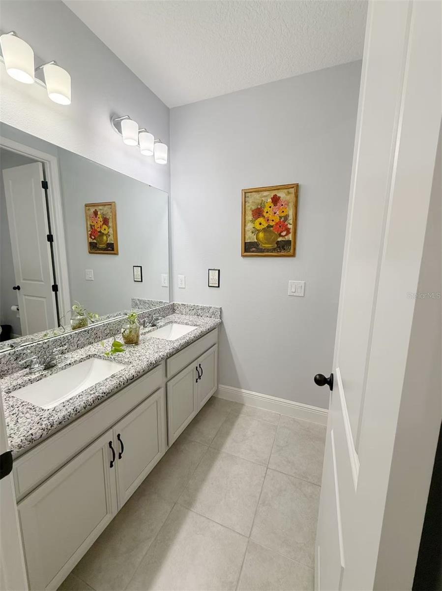 Image 40 of 73 For 18351 Mowry Court