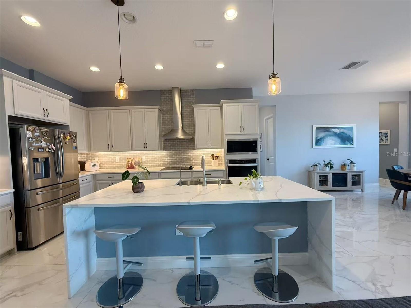 Image 7 of 73 For 18351 Mowry Court