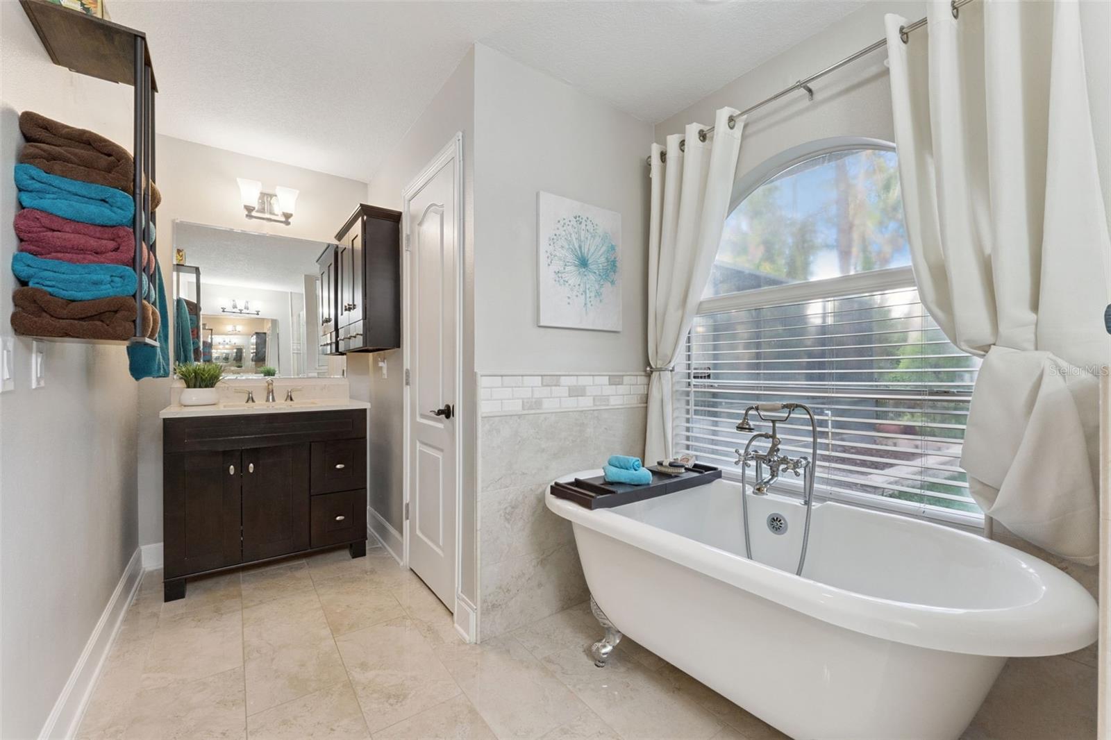 Image 19 of 30 For 12028 Gray Birch Circle