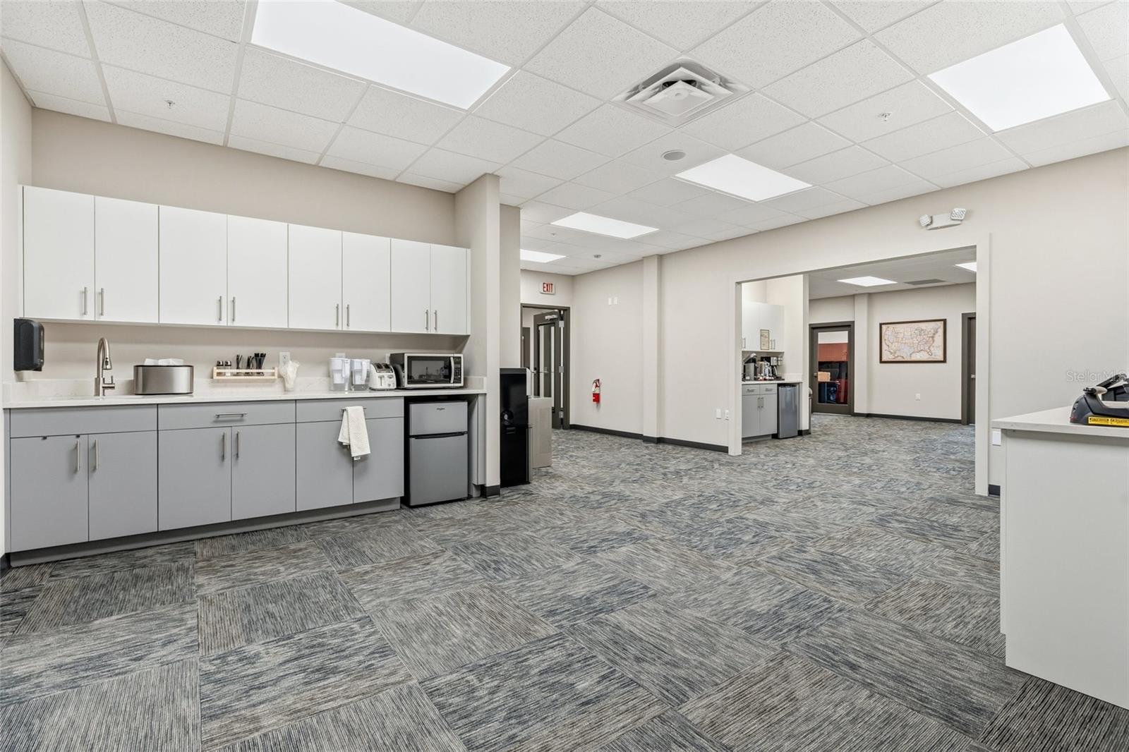 Image 22 of 74 For 131 Country Club Road