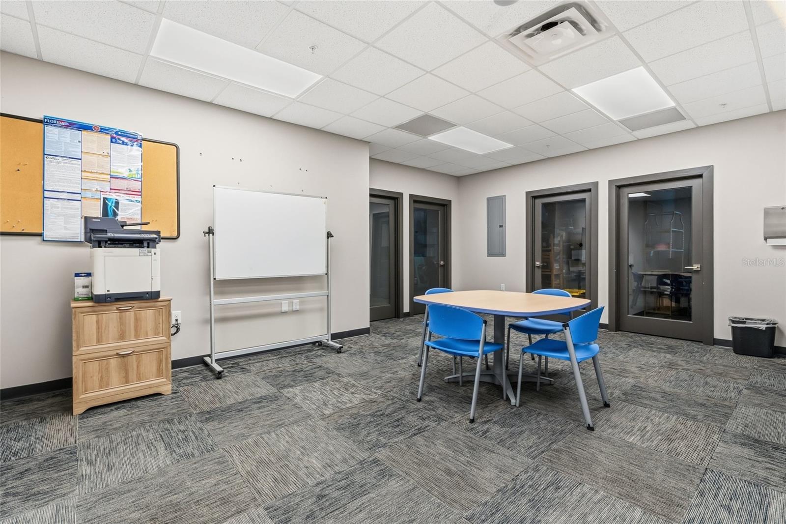 Image 30 of 74 For 131 Country Club Road