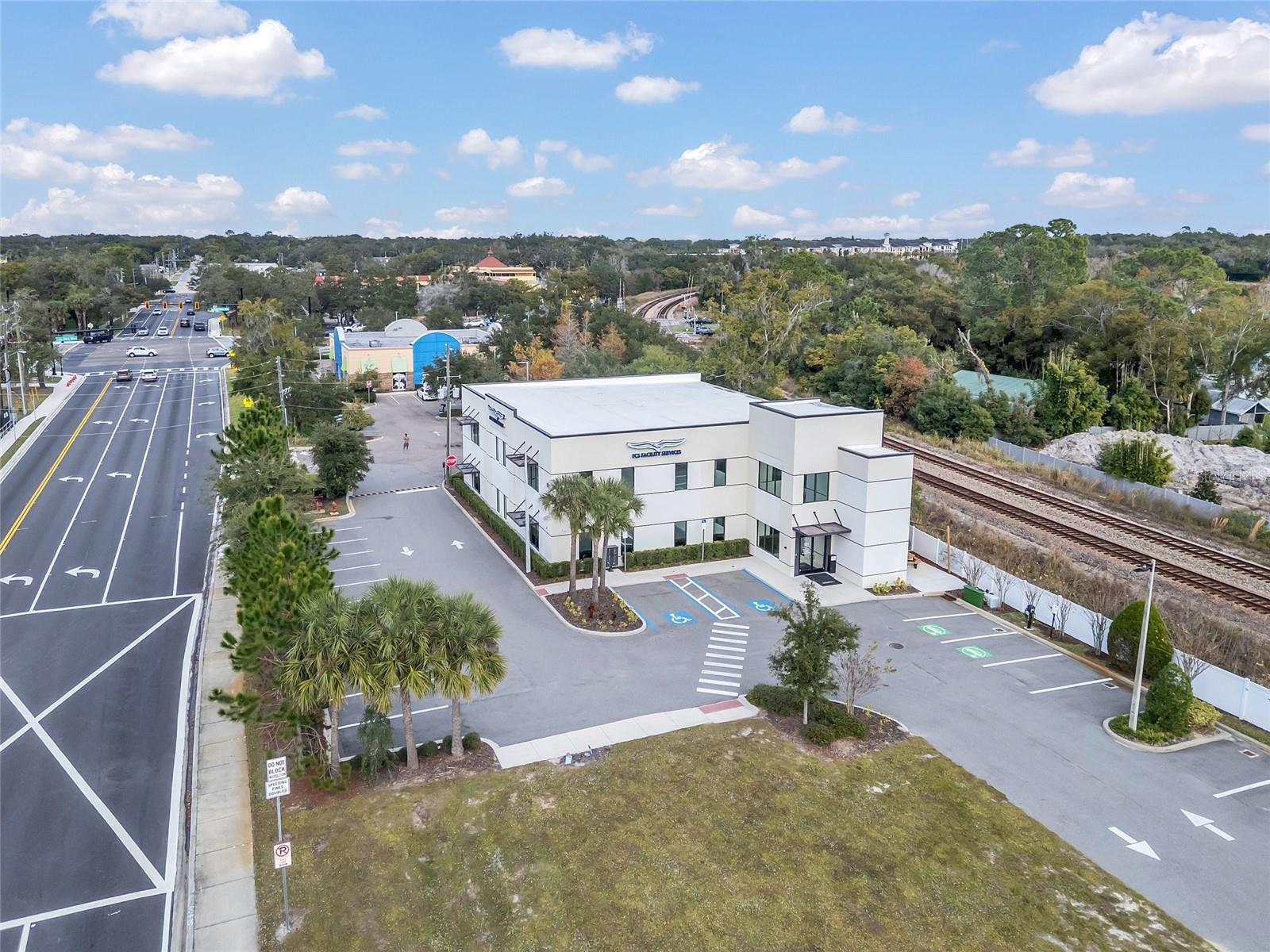 Image 4 of 74 For 131 Country Club Road