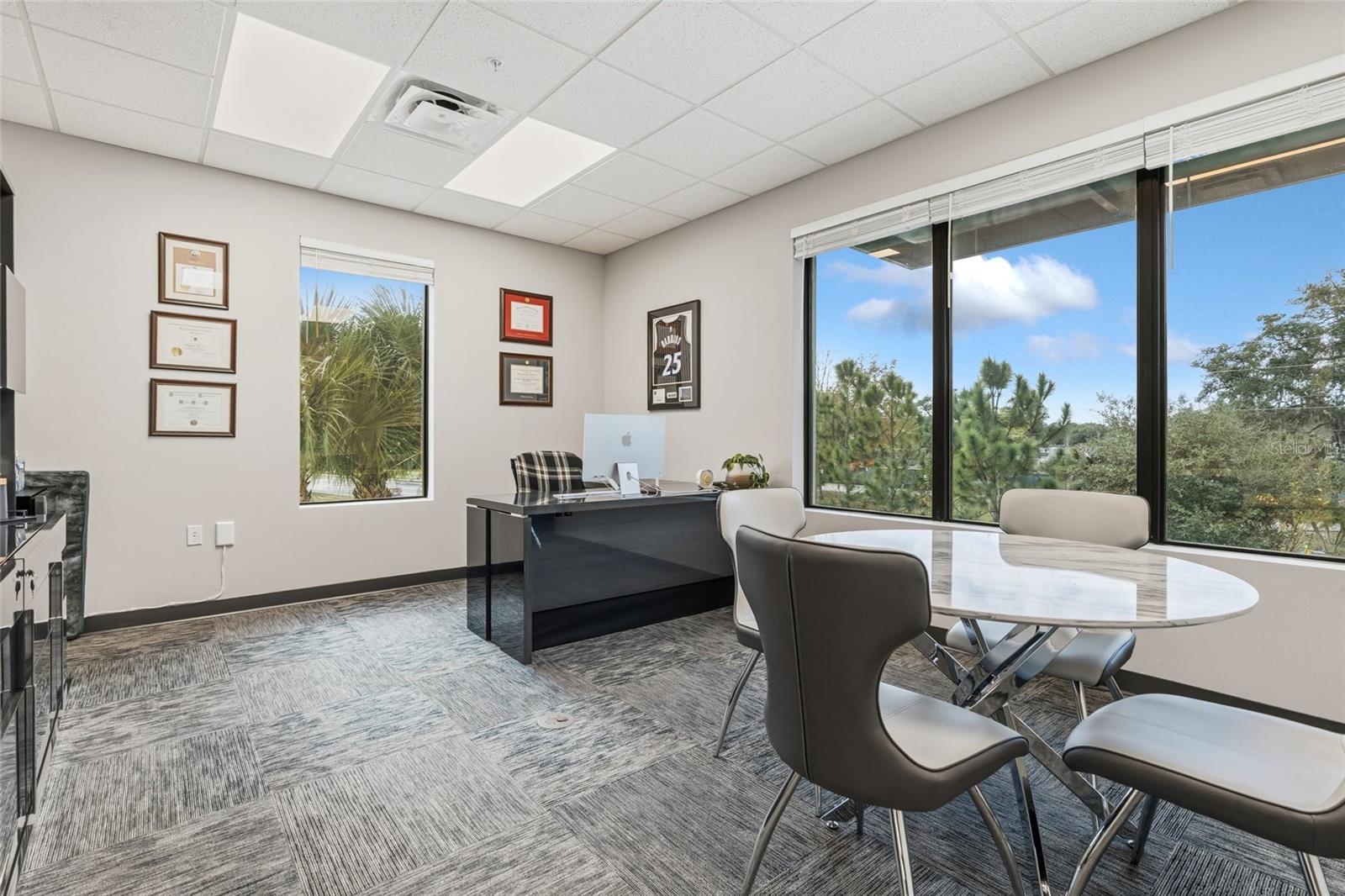 Image 9 of 74 For 131 Country Club Road