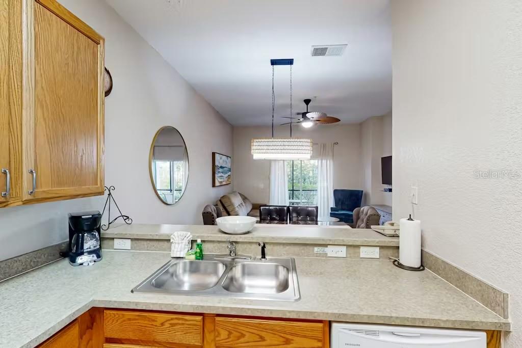 Image 11 of 47 For 903 Gran Bahama Boulevard 903