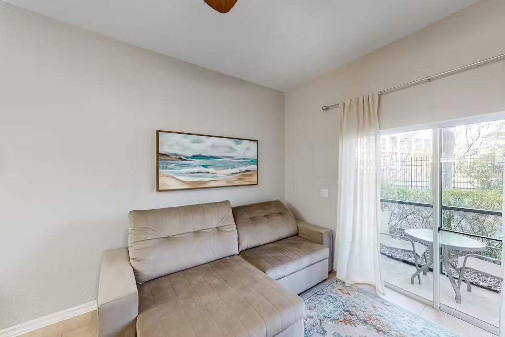 Image 4 of 47 For 903 Gran Bahama Boulevard 903