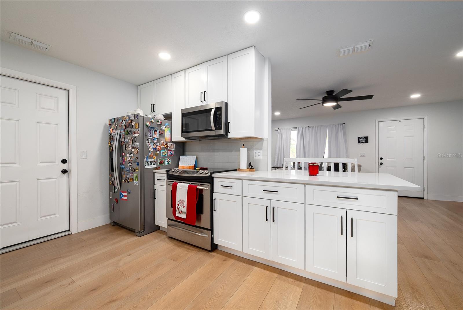 Image 9 of 18 For 768 California Woods Circle