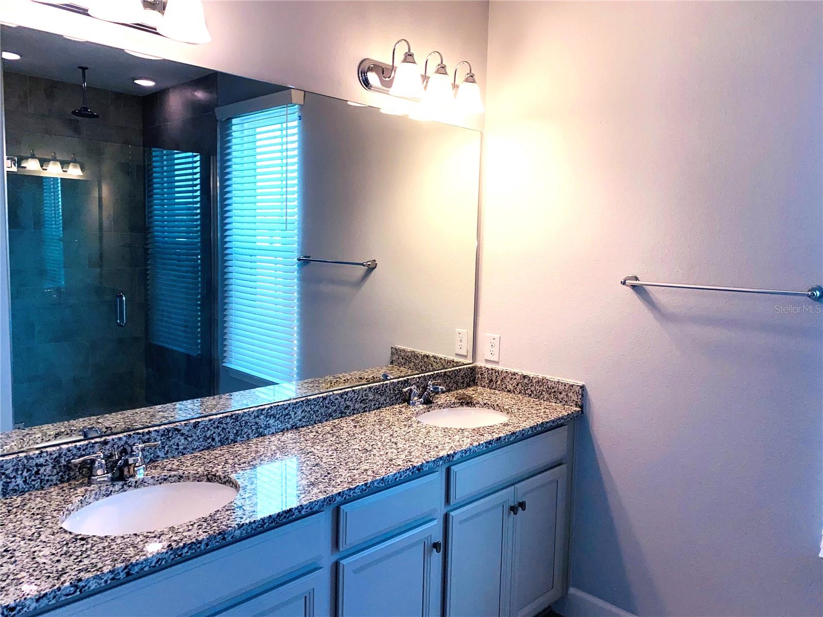 Image 15 of 19 For 13703 Lippman Alley