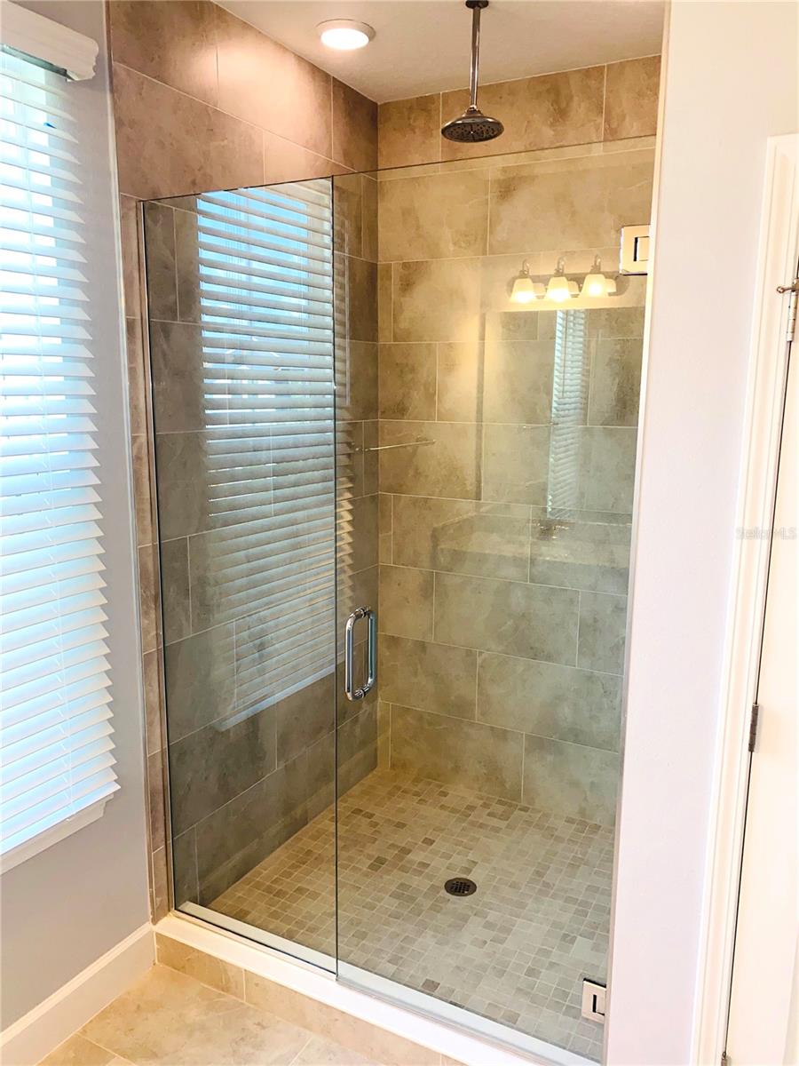 Image 16 of 19 For 13703 Lippman Alley