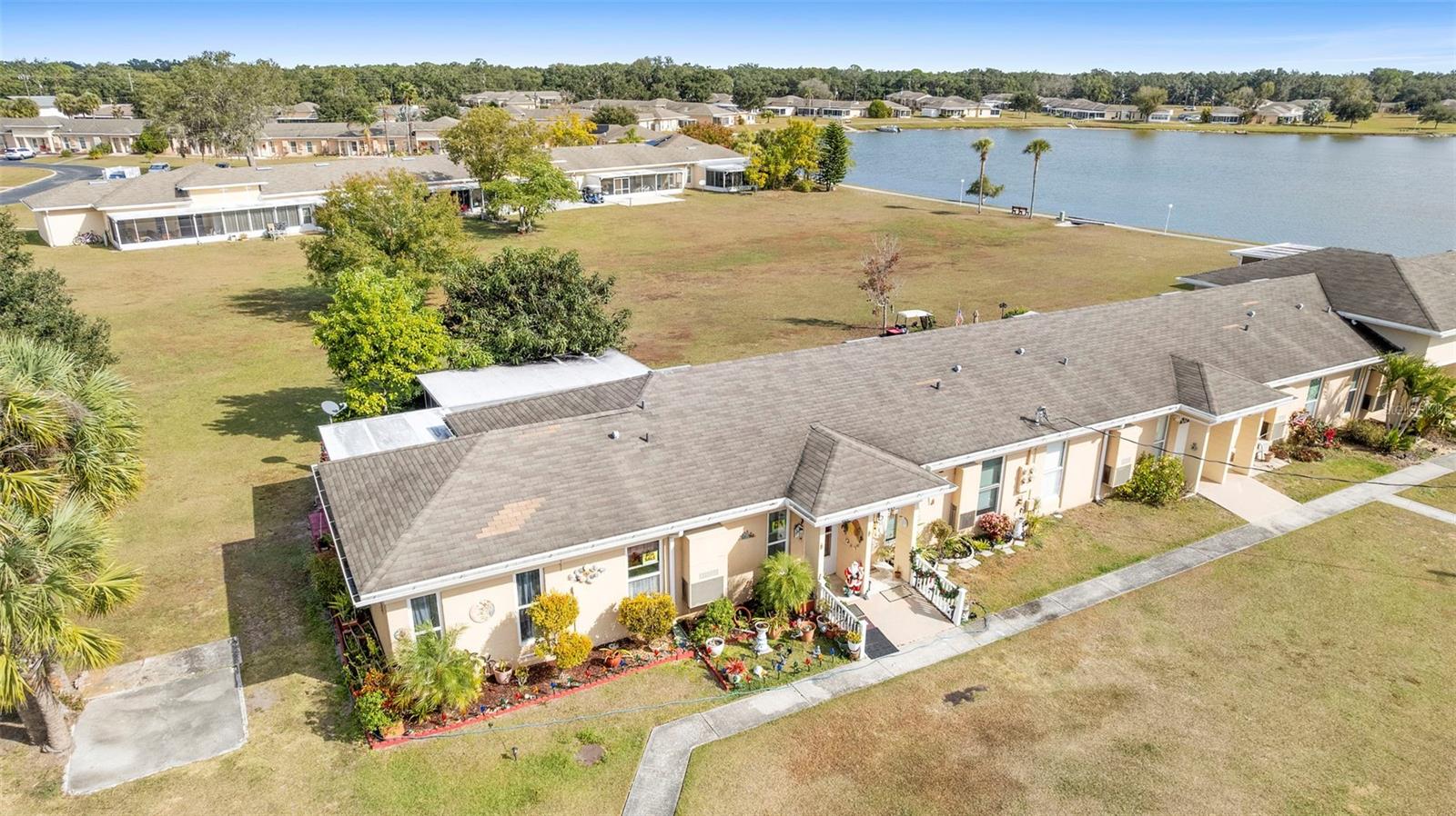 Image 19 of 48 For 601 Club Circle