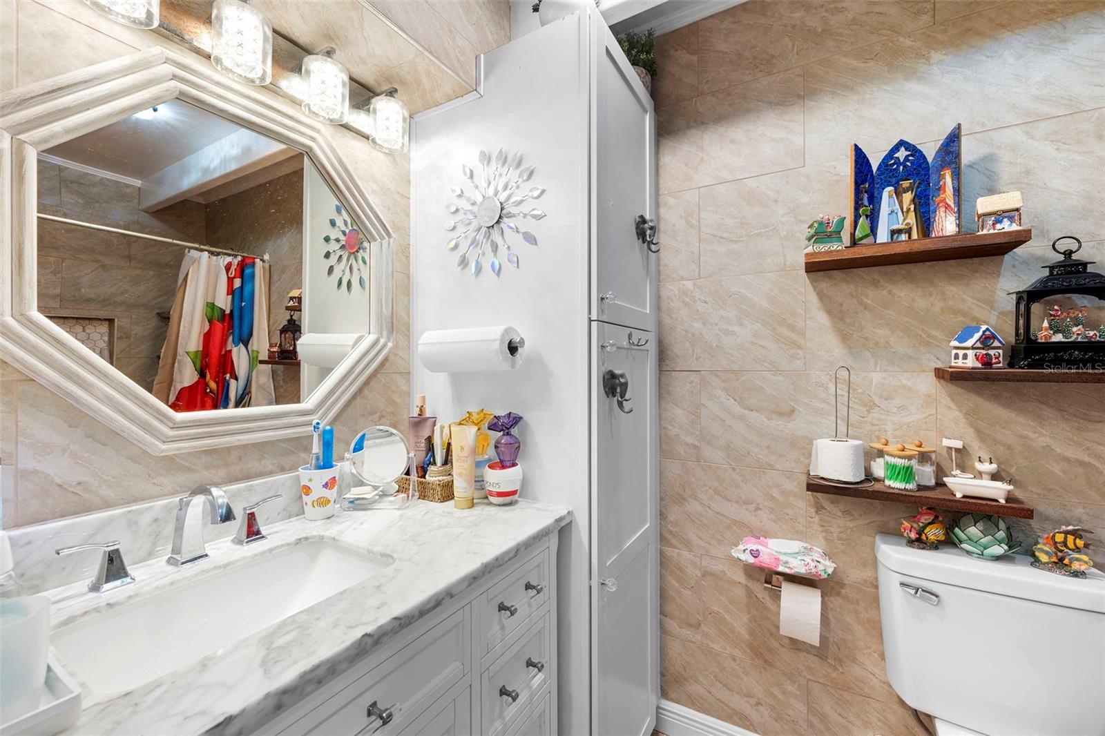 Image 31 of 48 For 601 Club Circle