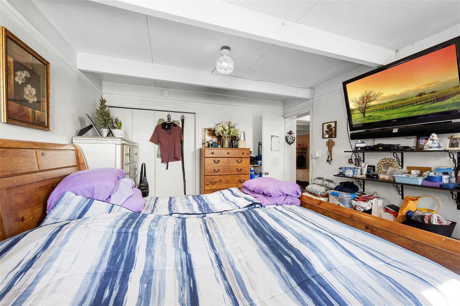 Image 34 of 48 For 601 Club Circle