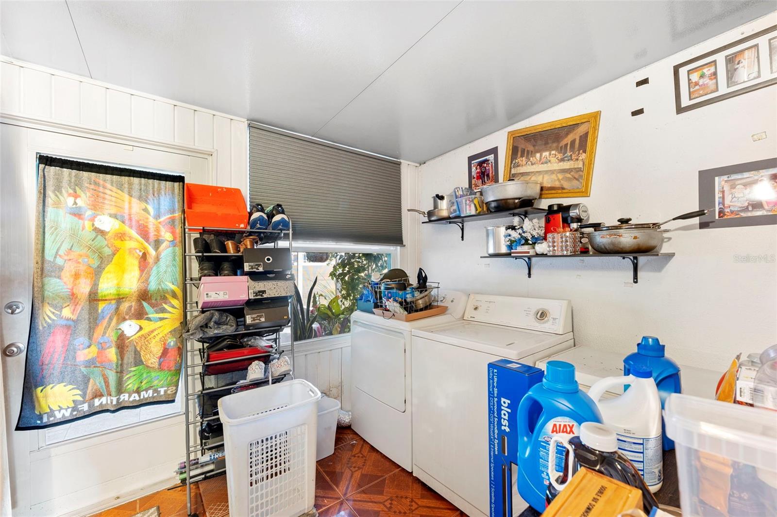 Image 36 of 48 For 601 Club Circle