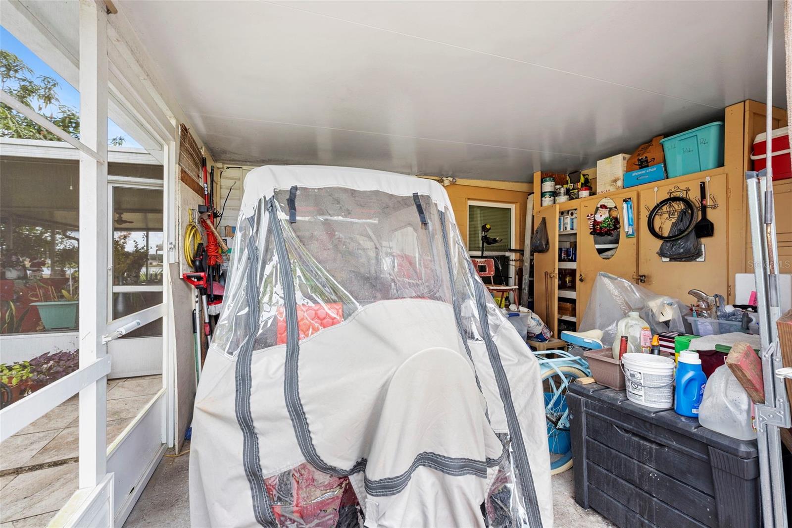 Image 44 of 48 For 601 Club Circle