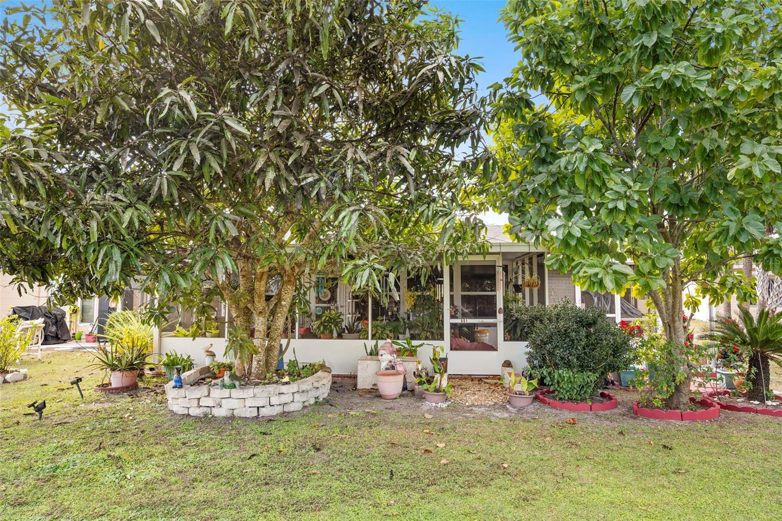 Image 46 of 48 For 601 Club Circle