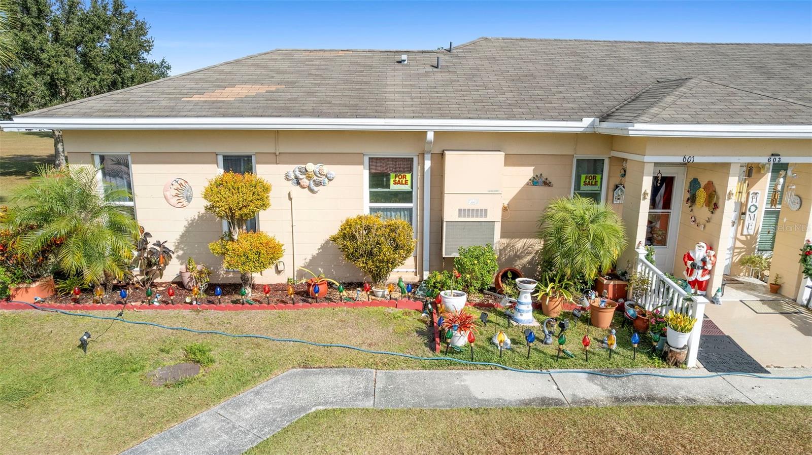 Image 8 of 48 For 601 Club Circle