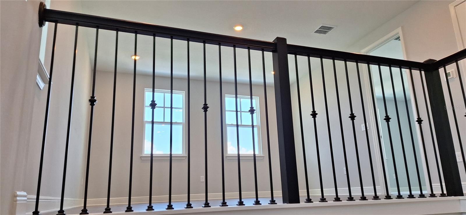 Image 24 of 40 For 13304 Leggett Alley