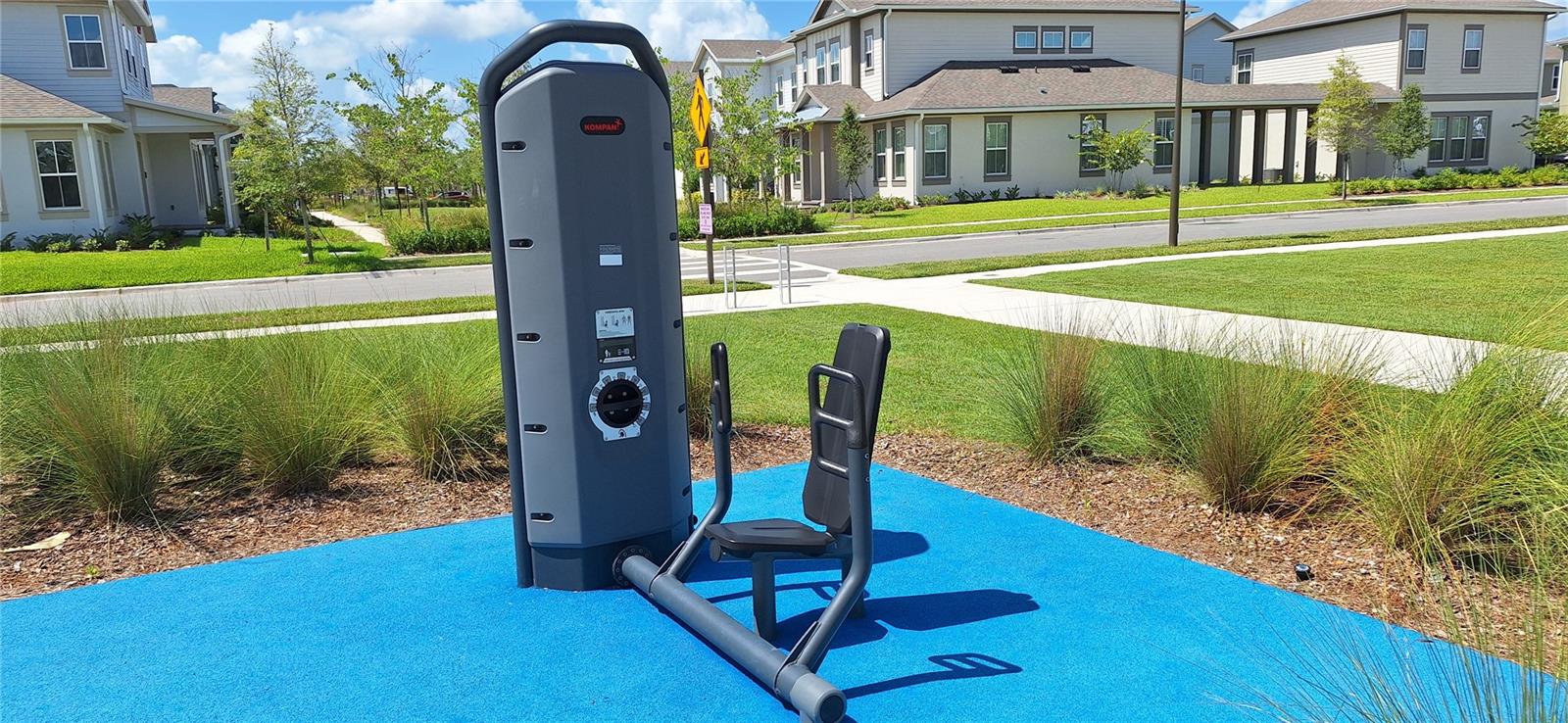 Image 32 of 40 For 13304 Leggett Alley