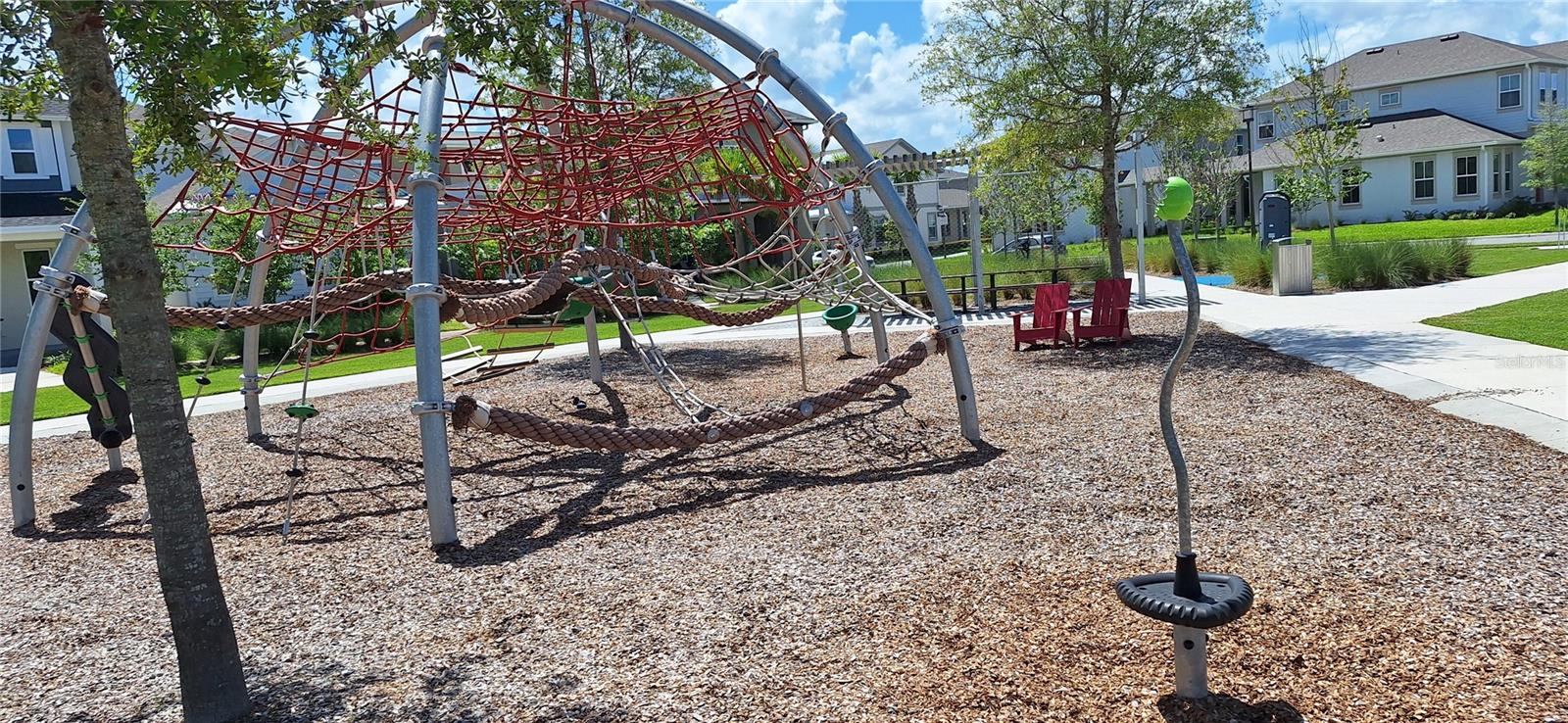 Image 34 of 40 For 13304 Leggett Alley