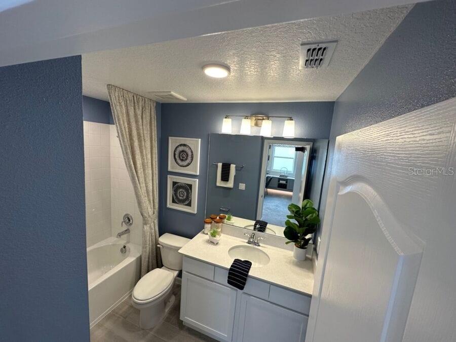 Image 15 of 37 For 5037 Prairie Preserve Run