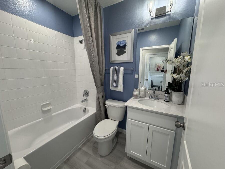 Image 33 of 37 For 5037 Prairie Preserve Run