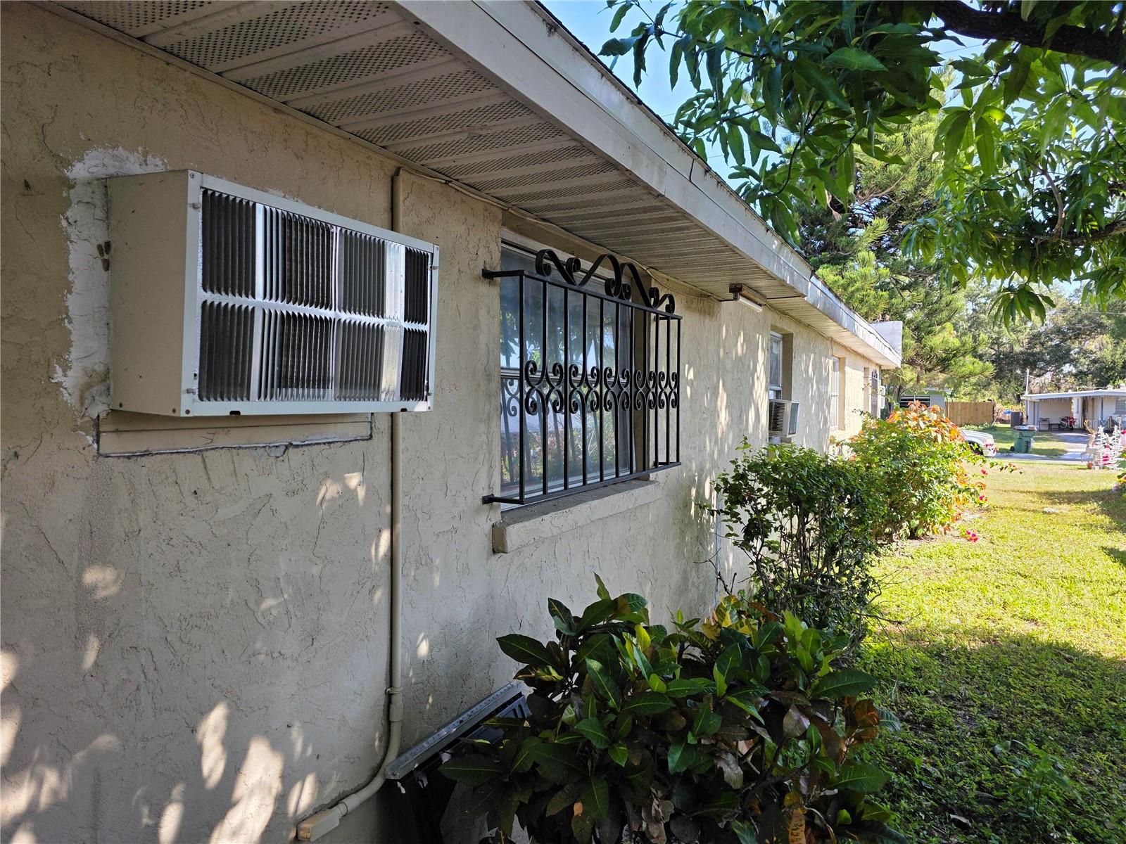 Image 10 of 13 For 1418 14th Street E