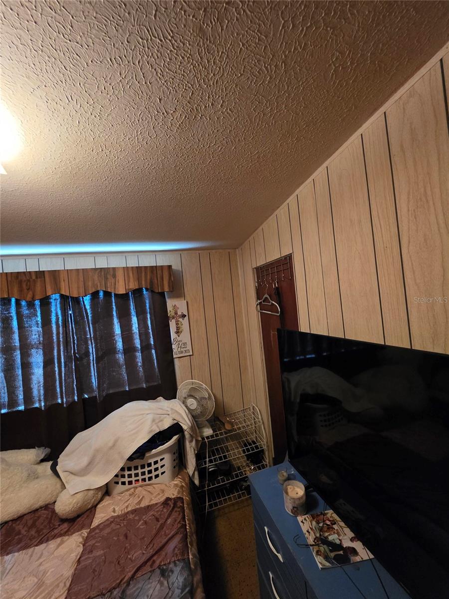 Image 3 of 13 For 1418 14th Street E