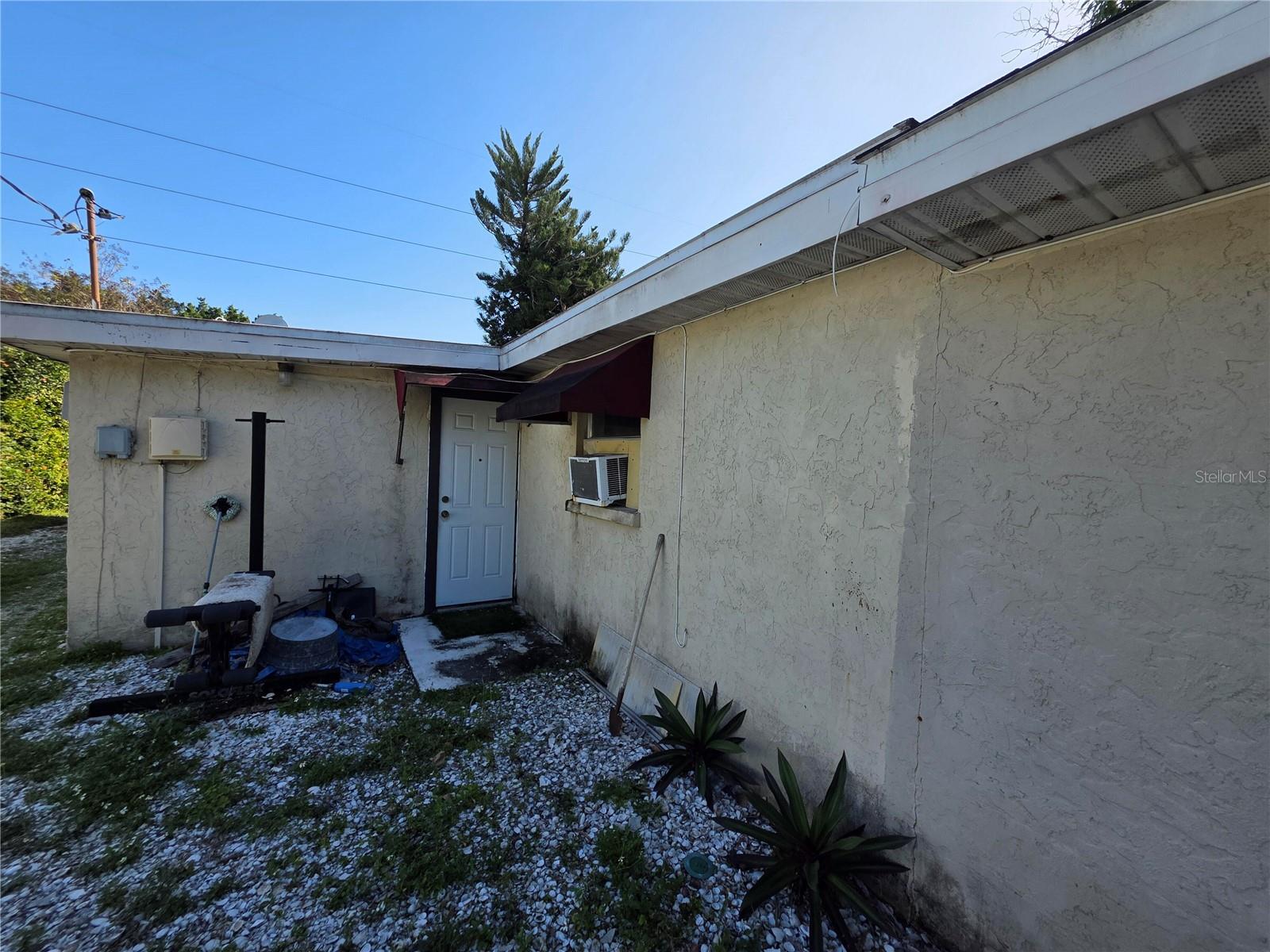 Image 5 of 13 For 1418 14th Street E