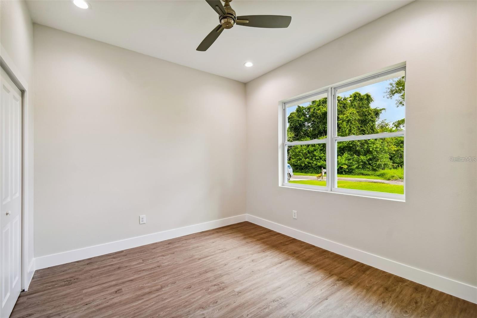 Image 6 of 27 For 2061 19th Avenue Sw