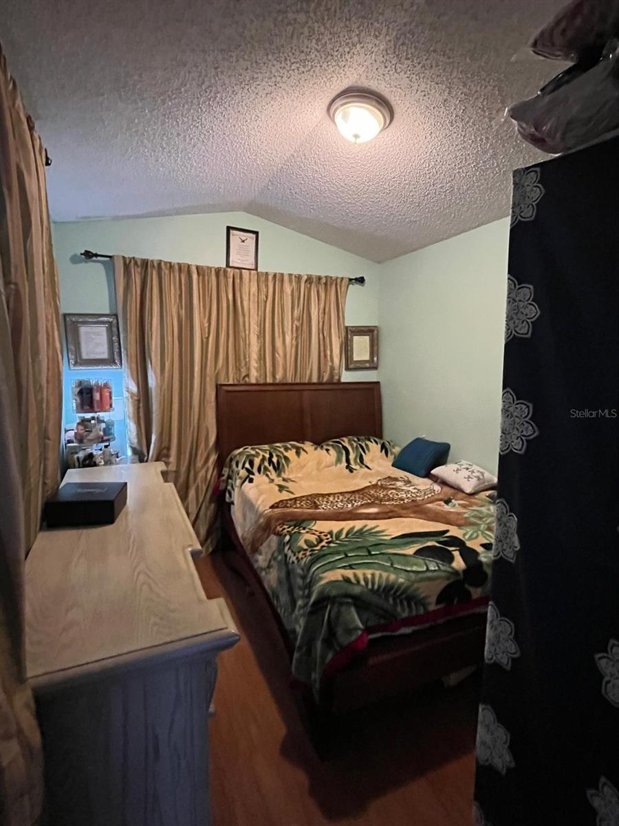 Image 14 of 33 For 916 Ponderosa Pine Court