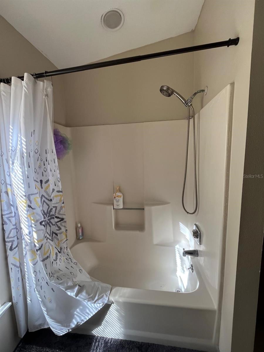 Image 22 of 33 For 916 Ponderosa Pine Court