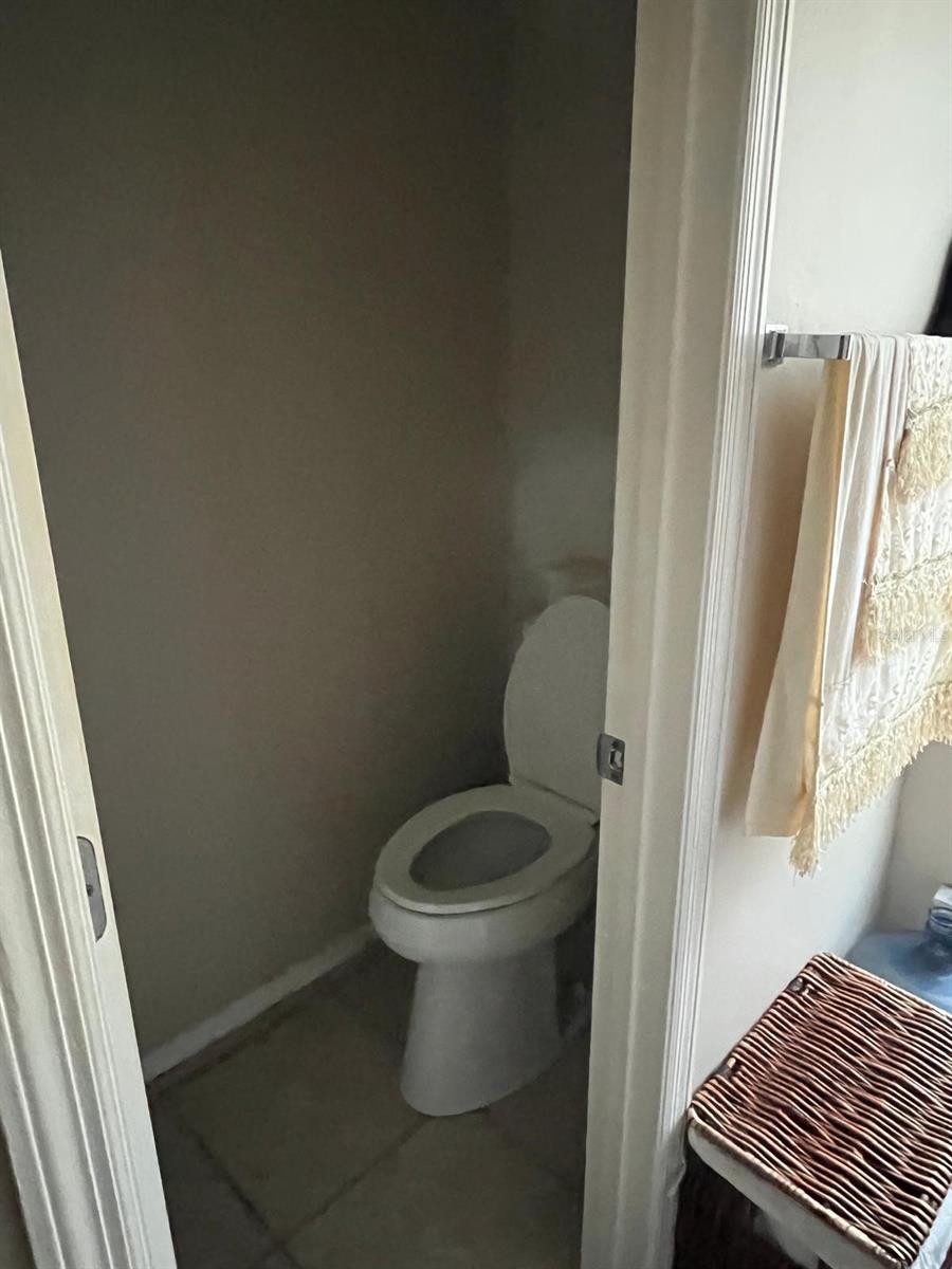 Image 23 of 33 For 916 Ponderosa Pine Court