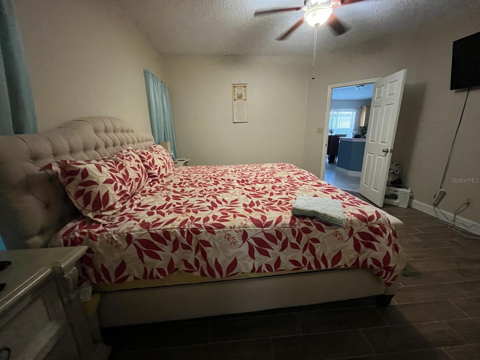 Image 25 of 33 For 916 Ponderosa Pine Court