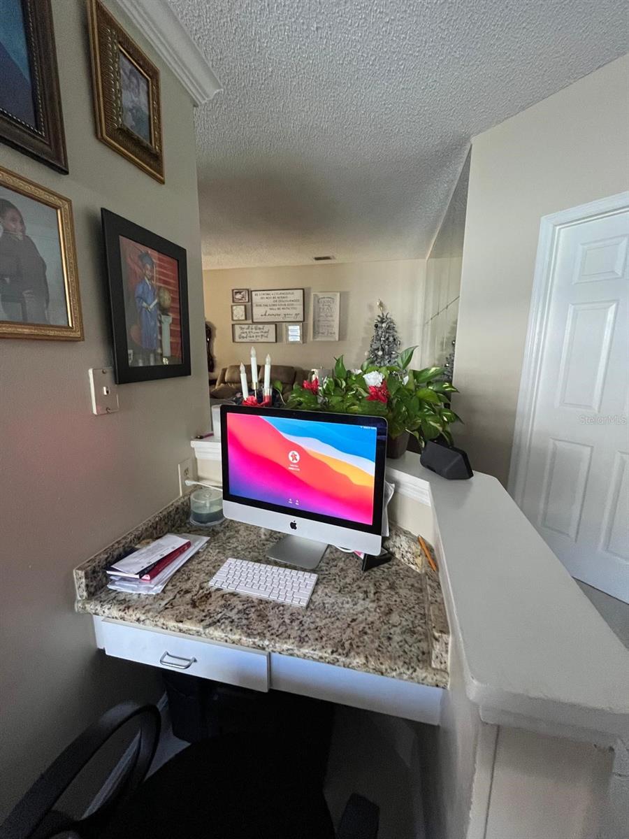 Image 6 of 33 For 916 Ponderosa Pine Court