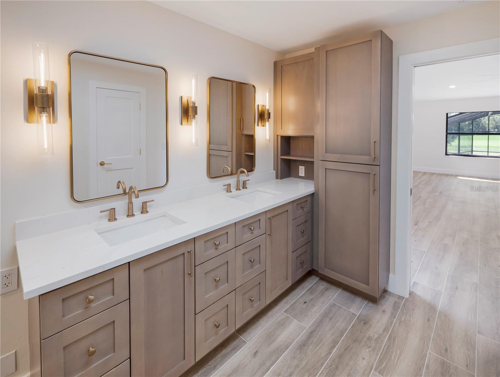 Image 22 of 57 For 6790 Edgeworth Drive