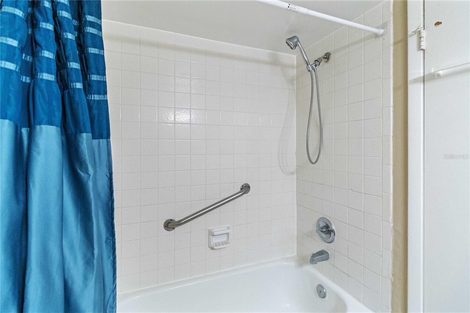 Image 16 of 18 For 8205 Sun Spring Circle C2