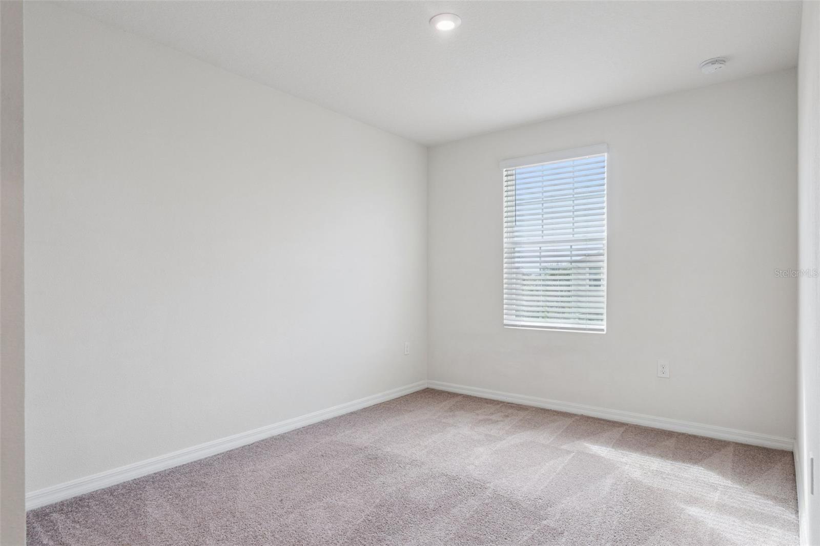 Image 18 of 36 For 2137 Crystal Bell Street