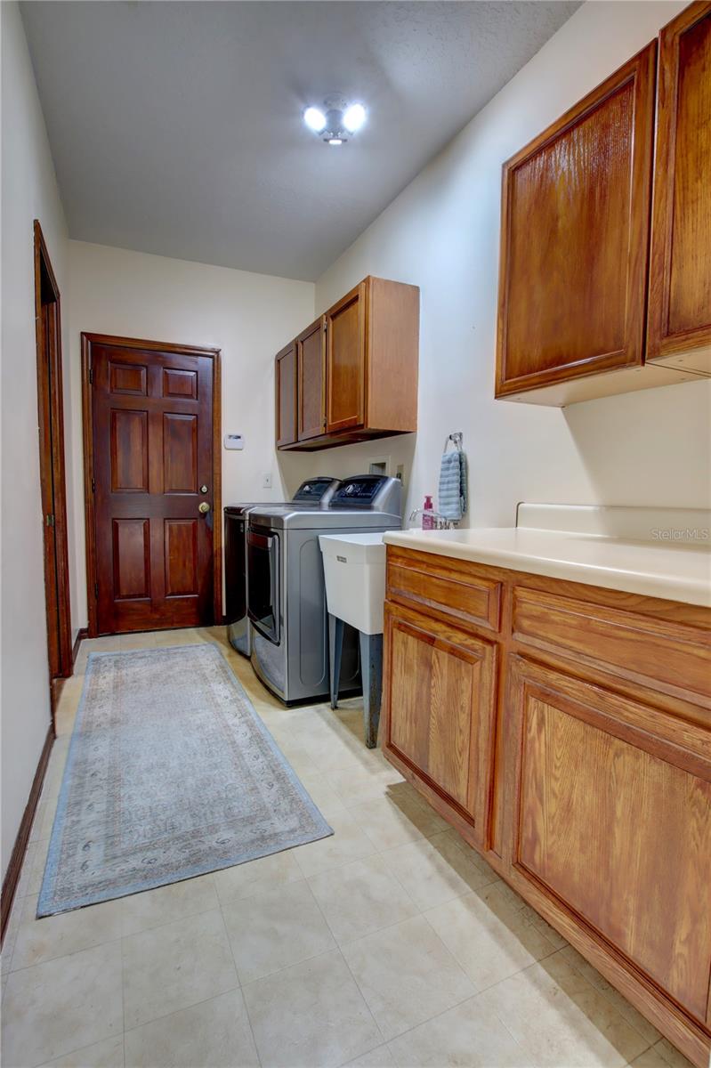 Image 35 of 59 For 5329 Foxshire Court