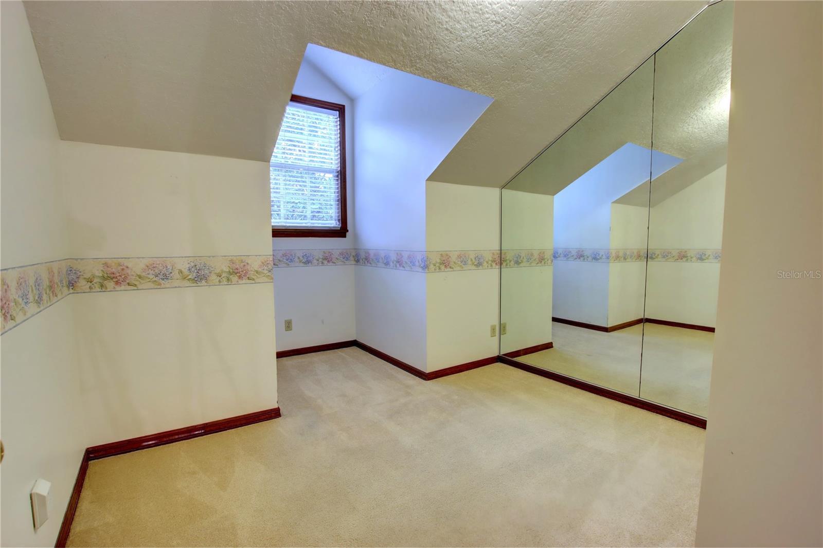 Image 45 of 59 For 5329 Foxshire Court