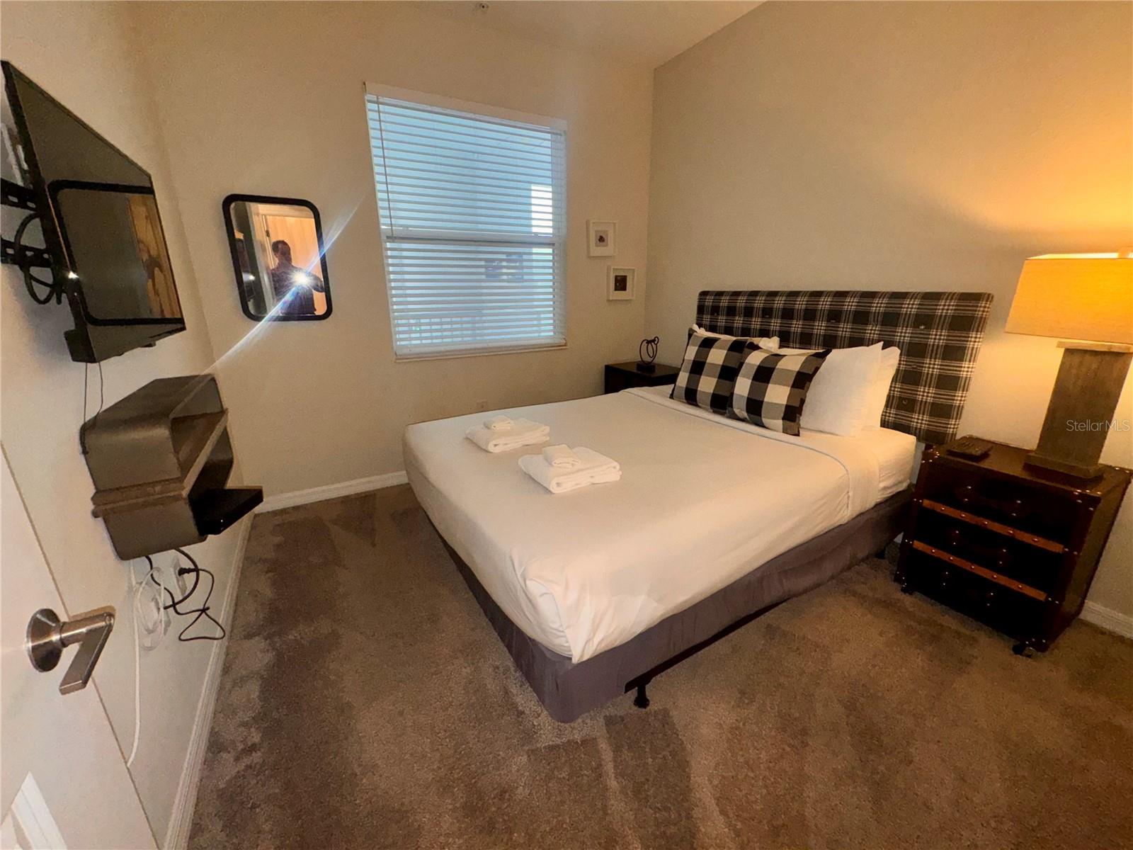 Image 21 of 26 For 3150 Paradox Circle 406