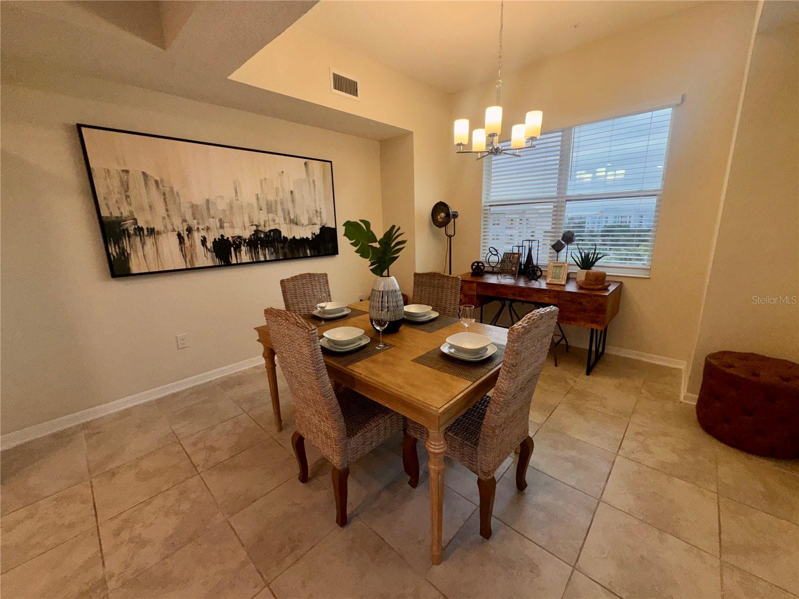 Image 9 of 26 For 3150 Paradox Circle 406