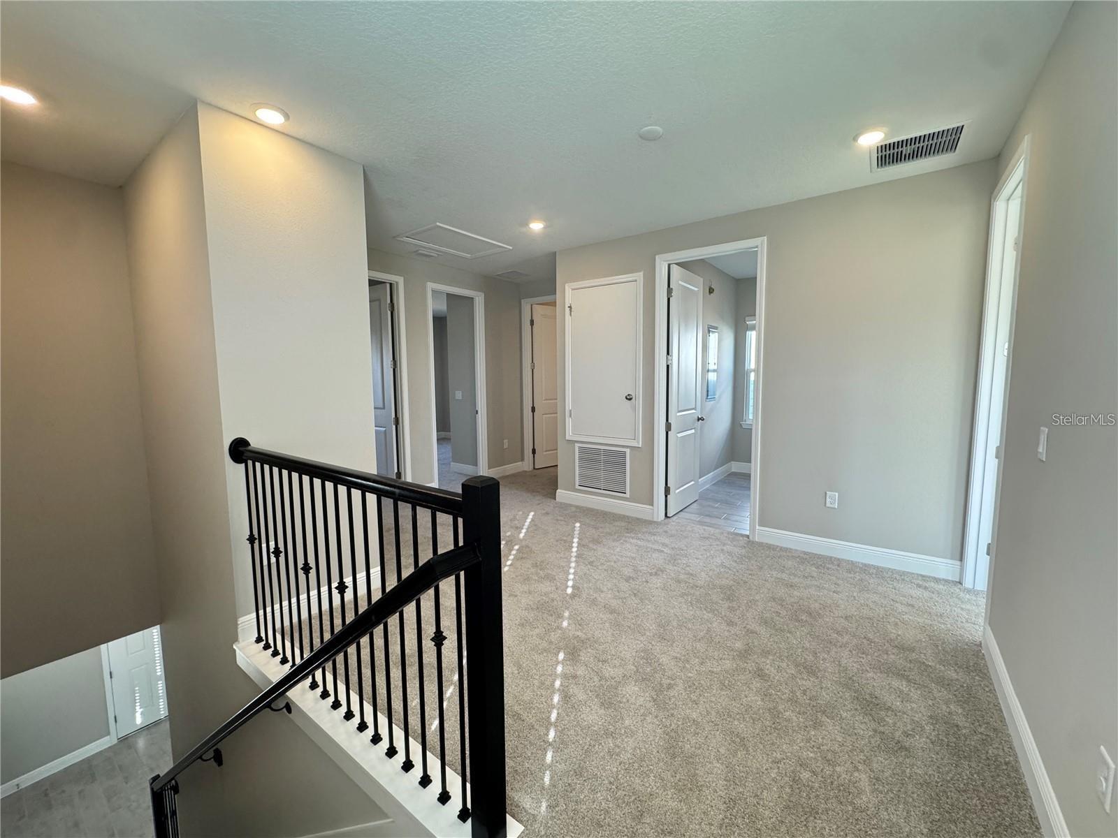 Image 13 of 37 For 16848 Hamlin Vista Alley