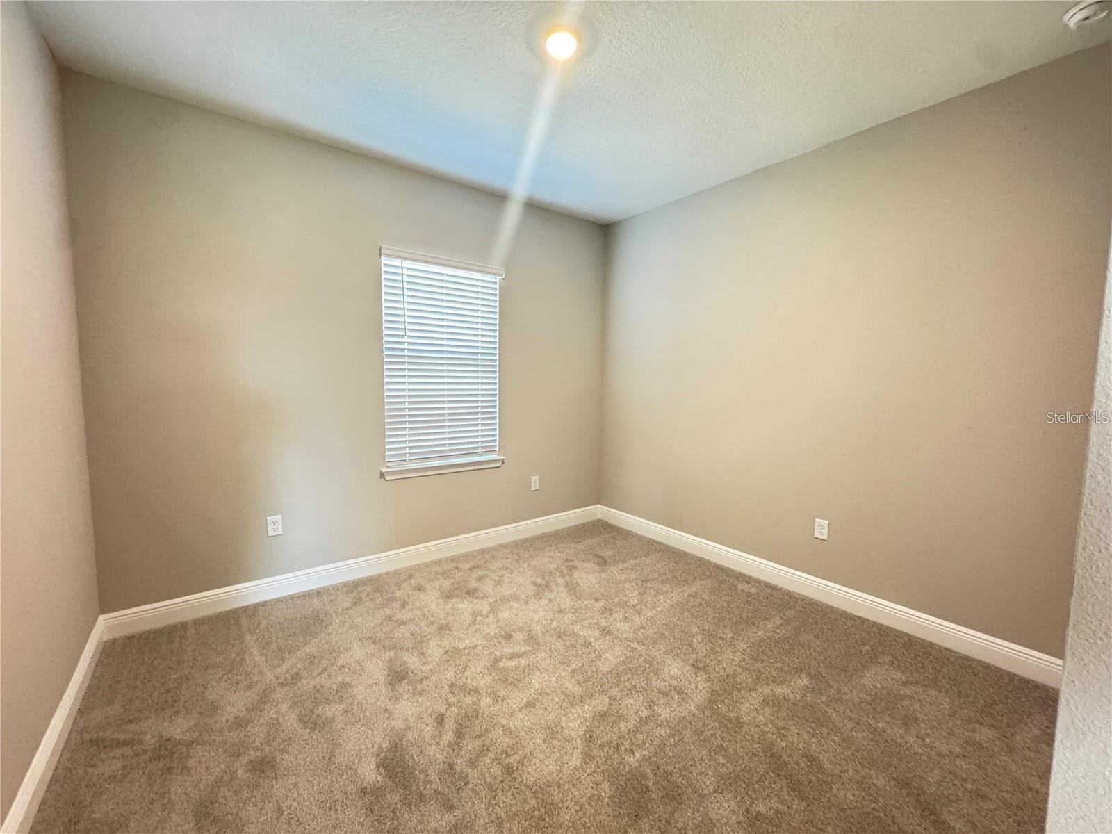 Image 28 of 37 For 16848 Hamlin Vista Alley