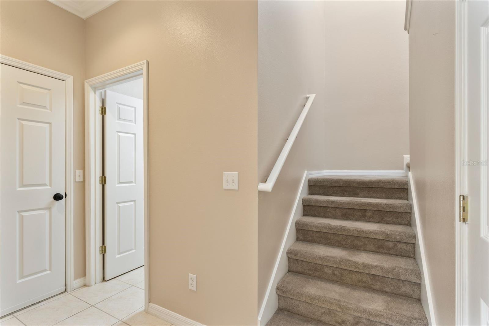 Image 12 of 30 For 946 Davenwood Court