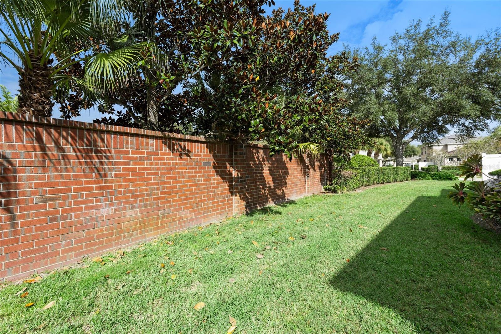 Image 28 of 30 For 946 Davenwood Court