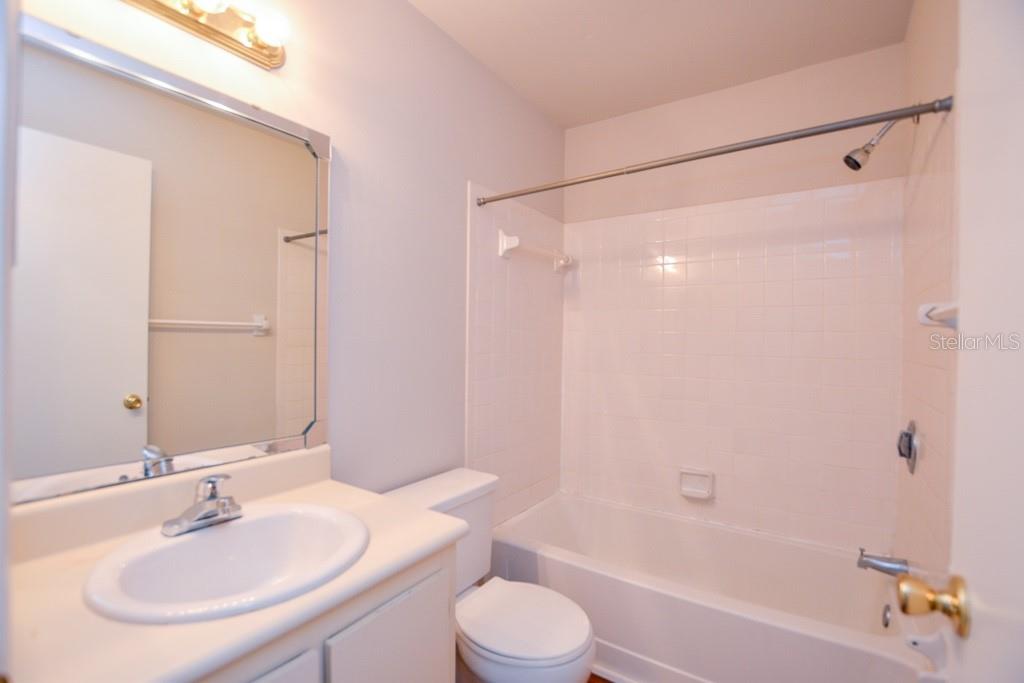 Image 11 of 23 For 648 Kenwick Circle 205