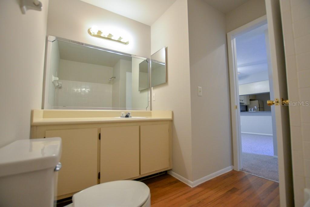 Image 16 of 23 For 648 Kenwick Circle 205