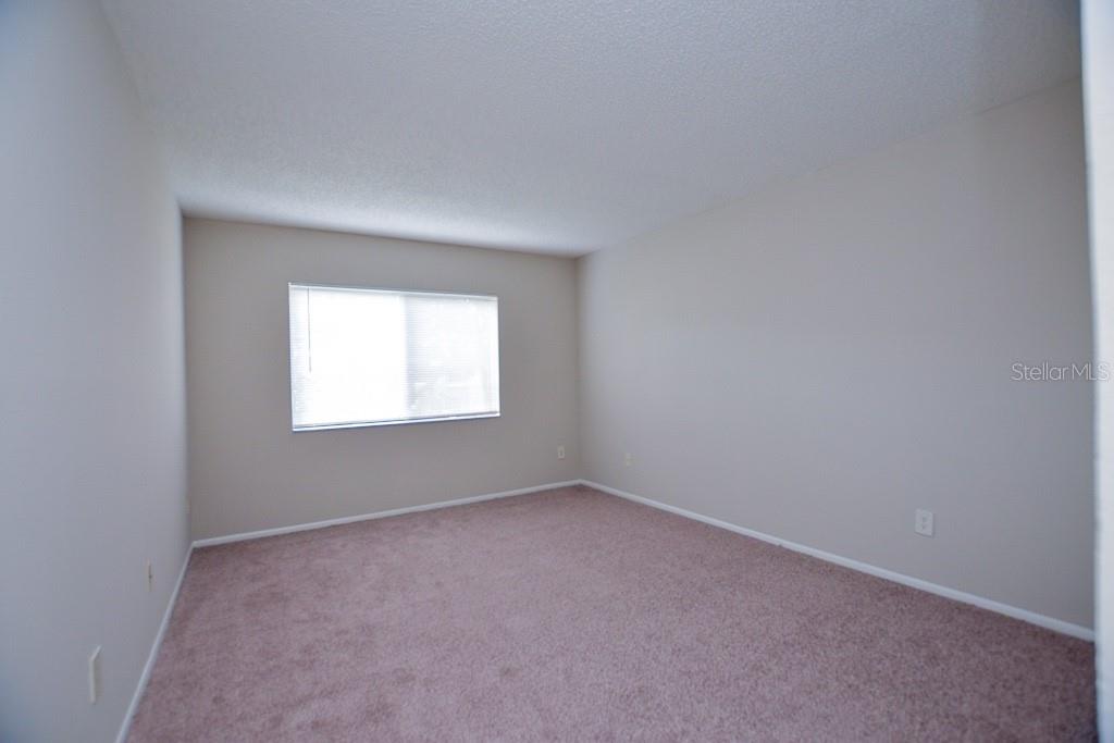 Image 17 of 23 For 648 Kenwick Circle 205