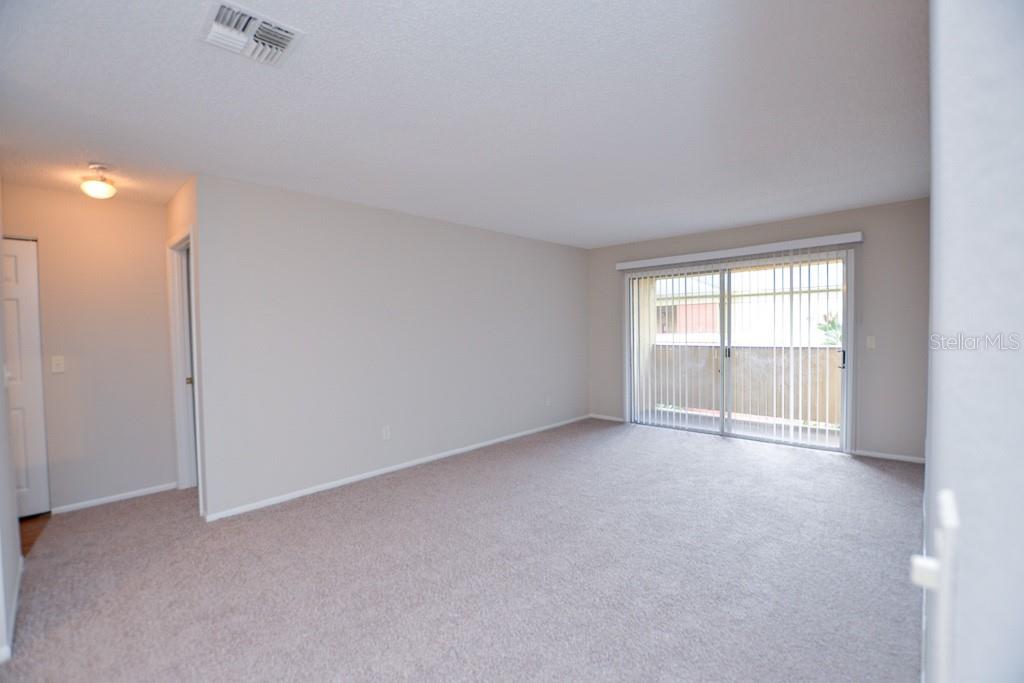 Image 5 of 23 For 648 Kenwick Circle 205