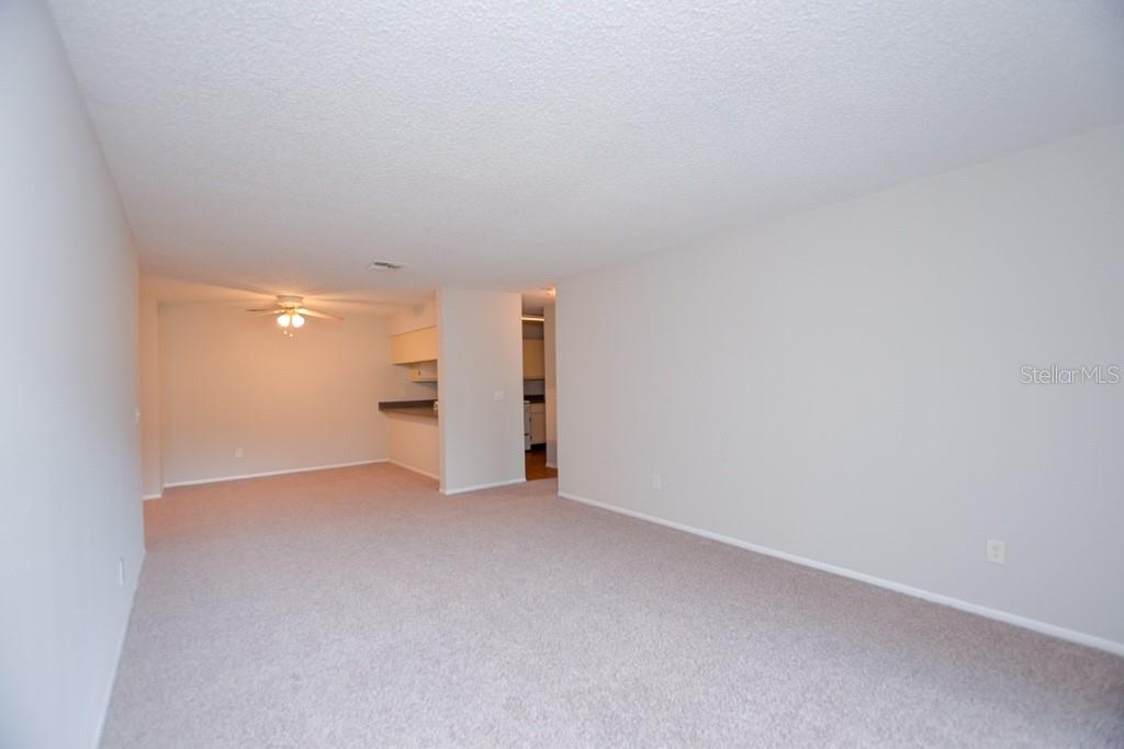 Image 7 of 23 For 648 Kenwick Circle 205