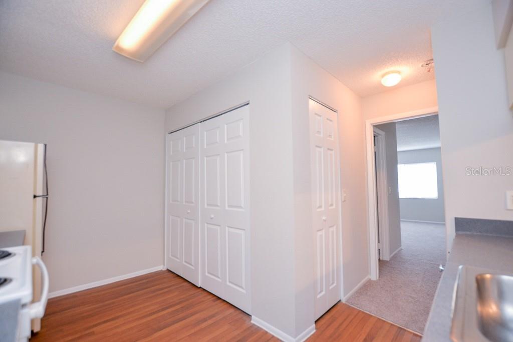 Image 8 of 23 For 648 Kenwick Circle 205